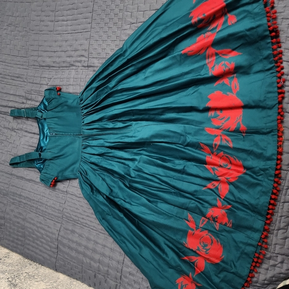 Pinup Couture Teal and red Bella Donna Swing dress XS - Picture 3 of 7